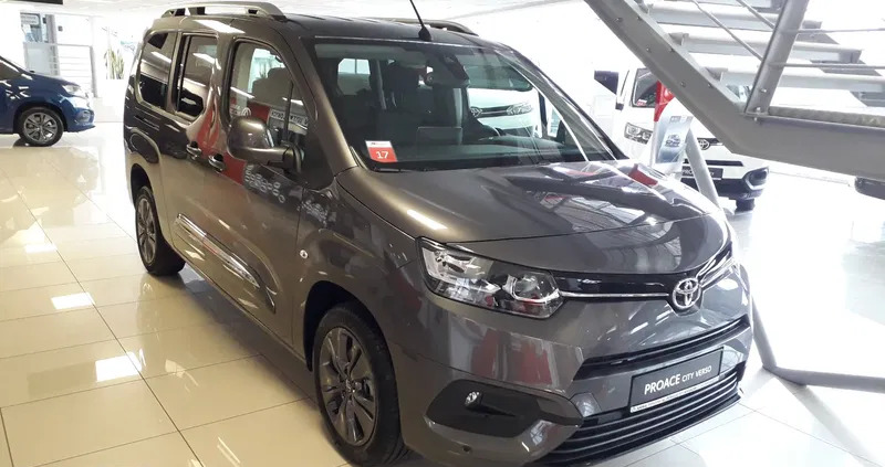 toyota proace city verso małopolskie Toyota Proace City Verso cena 141900 przebieg: 3, rok produkcji 2024 z Połaniec